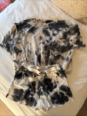 Free People Navy & White Tie-Dye Plush Pajama Set